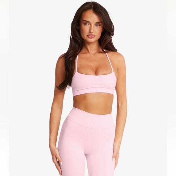 CSB NWT Form Crop Top and Invisible Scrunch set - Picture 2 of 11